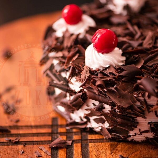 INTERNATIONAL BLACK FOREST CAKE