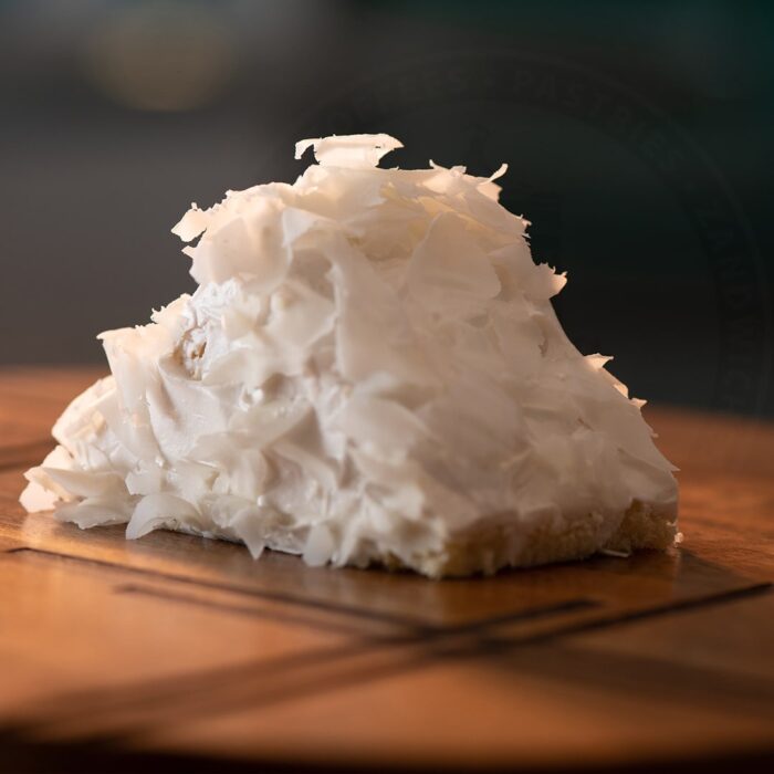 snow-white-chocolate-cake-pastry.jpg SNOW WHITE CHOCOLATE - Image 1